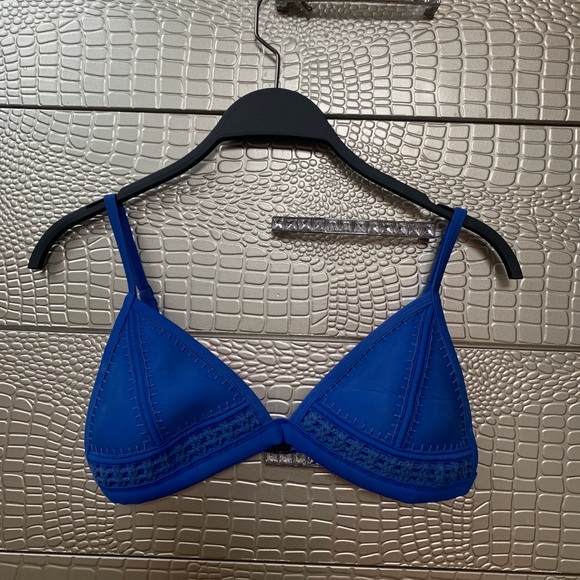 Triangl Bright Blue bikini top - Picture 1 of 3